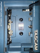 TASCAM 424 MKIII Portastudio