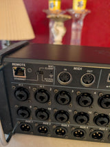 Behringer X Air XR18 Tablet-Controlled Digital Mixer 2014 - Present - Black